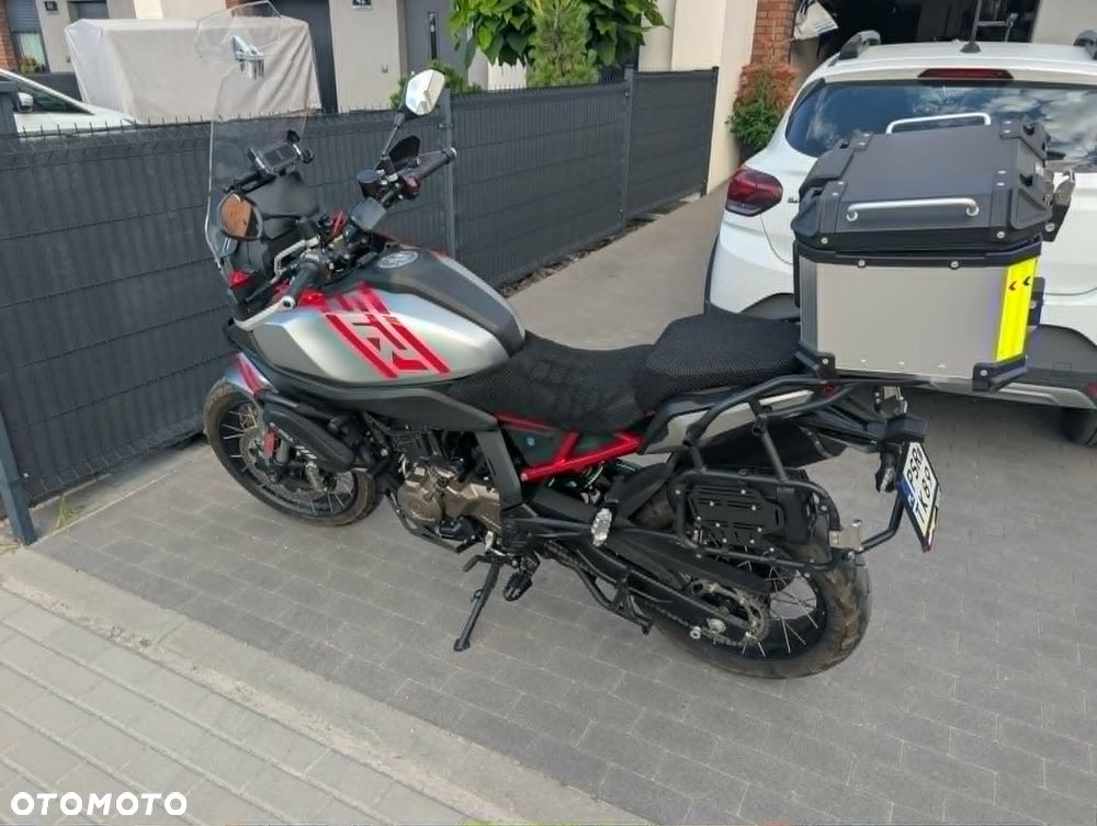 QJMOTOR SRT 600SX - 4