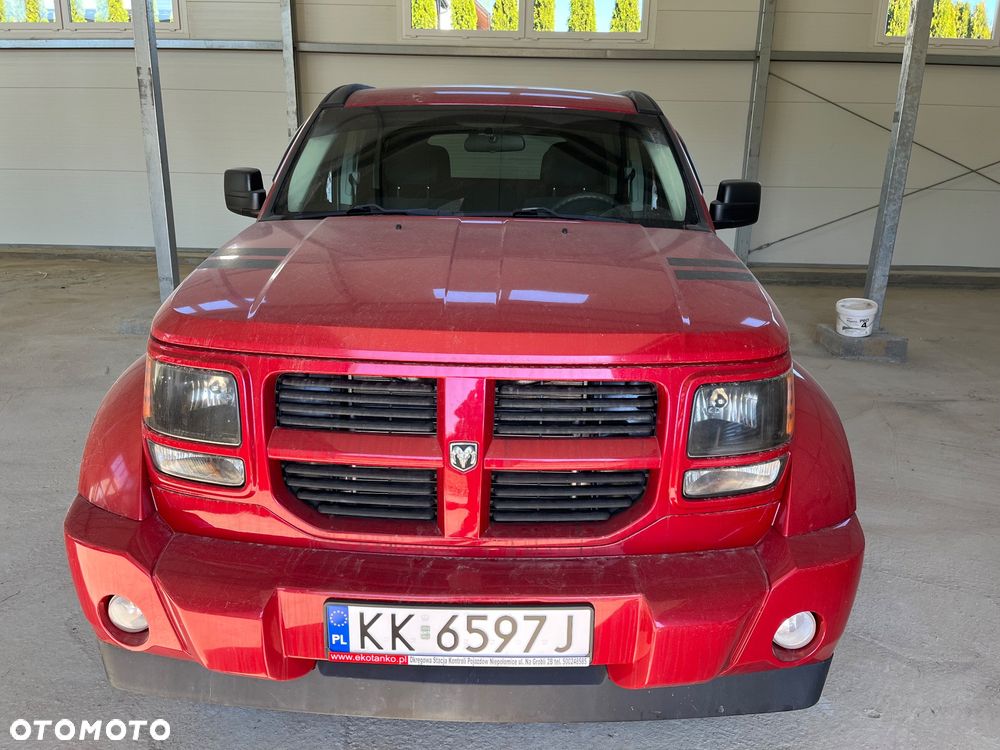 Dodge Nitro - 1