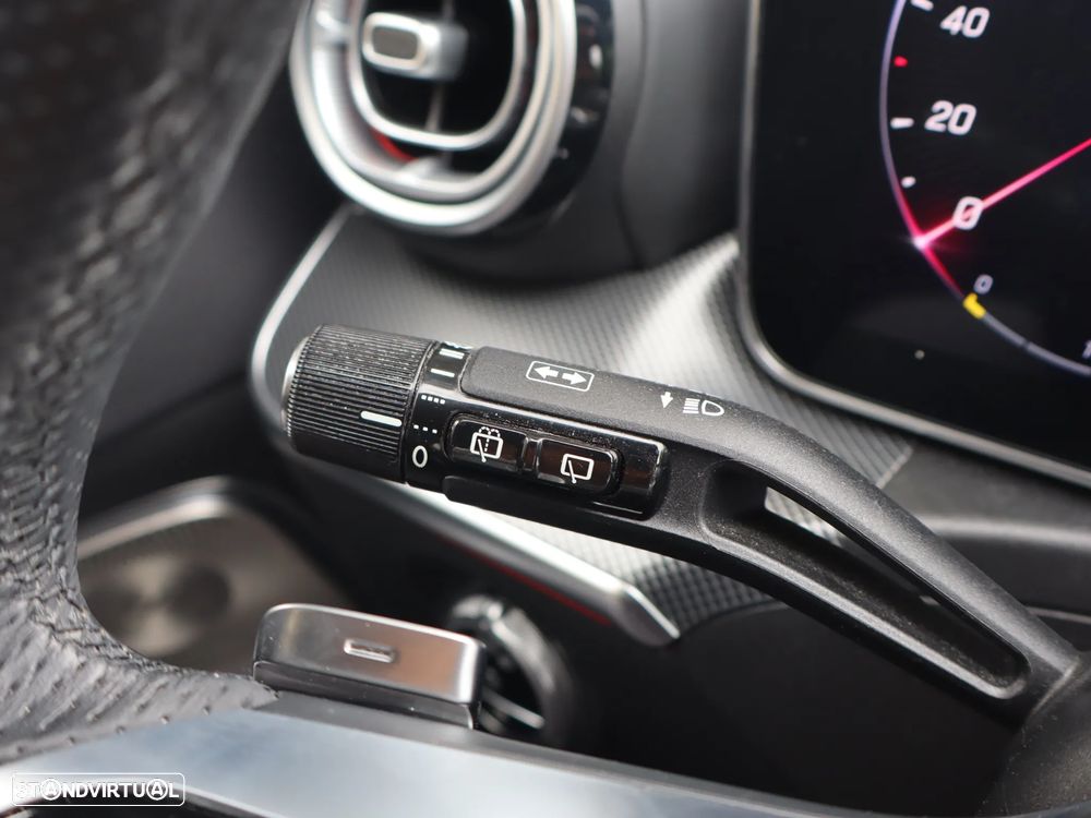 Mercedes-Benz C 300 e T 9G-TRONIC AMG Line - 18