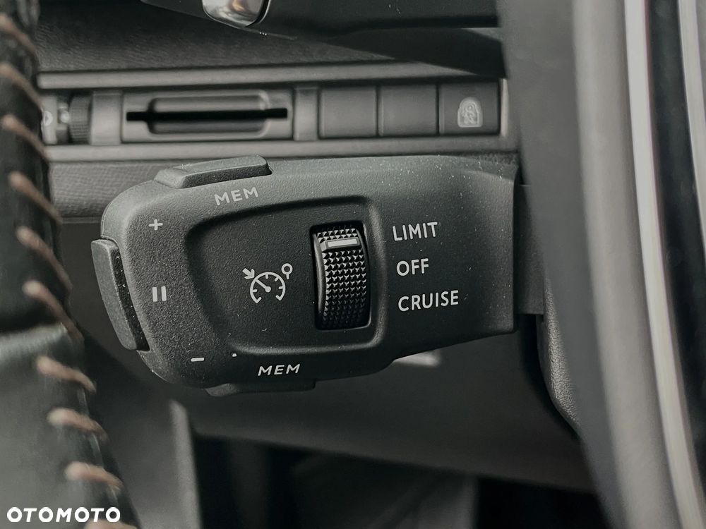 Peugeot 5008 - 22