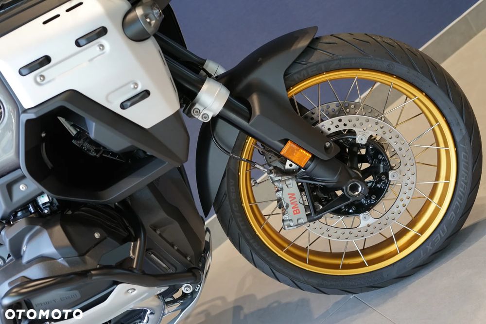 BMW R - 30