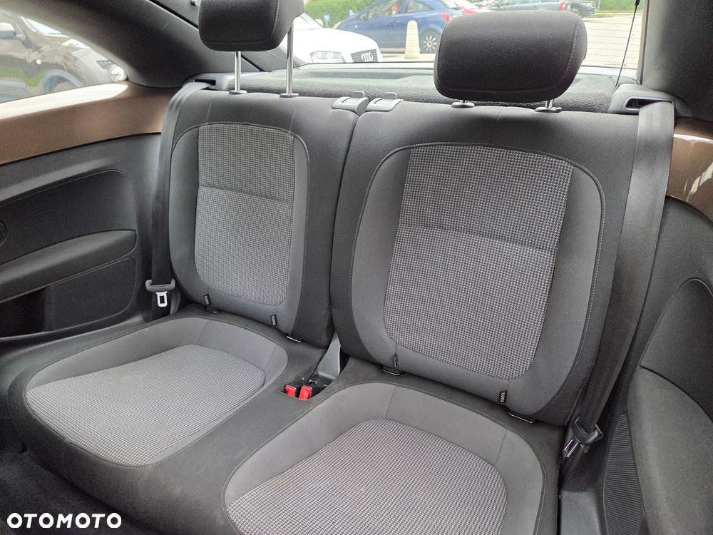 Volkswagen Beetle 1.6 TDI - 13