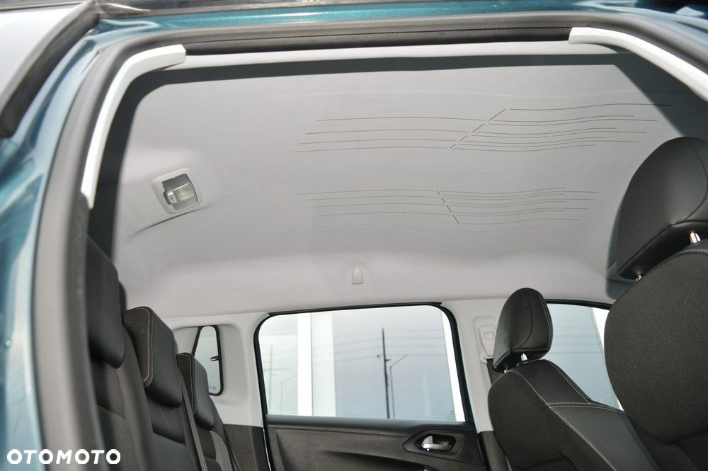 Peugeot 2008 1.2 Pure Tech Style EU6 - 33