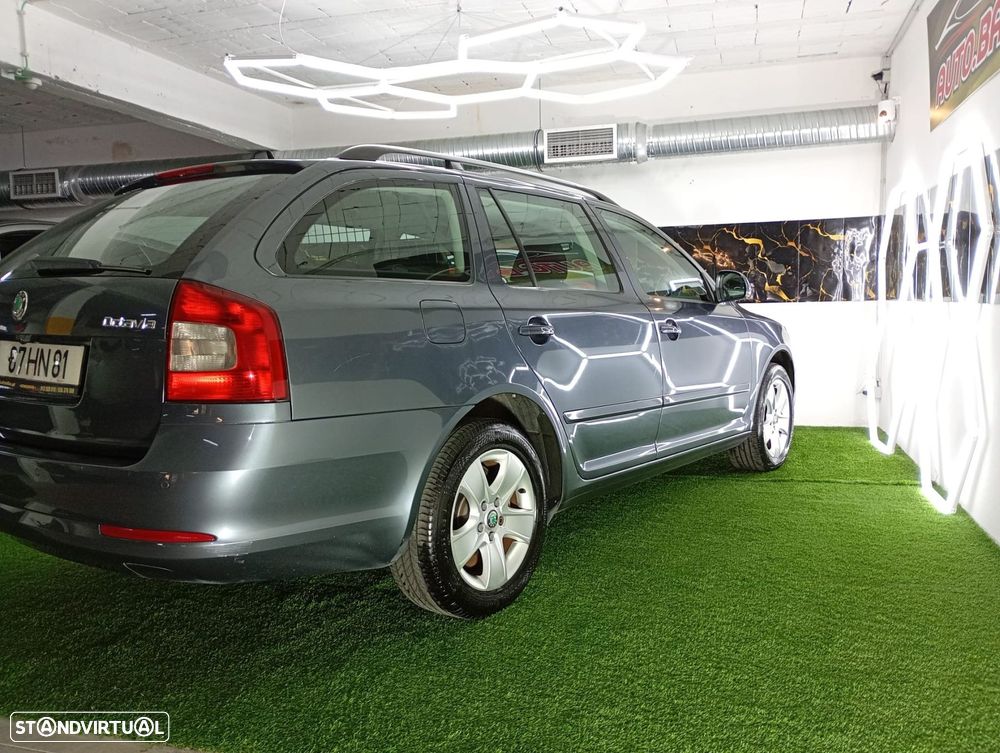 Skoda Octavia 1.9 TDI Sportline - 39