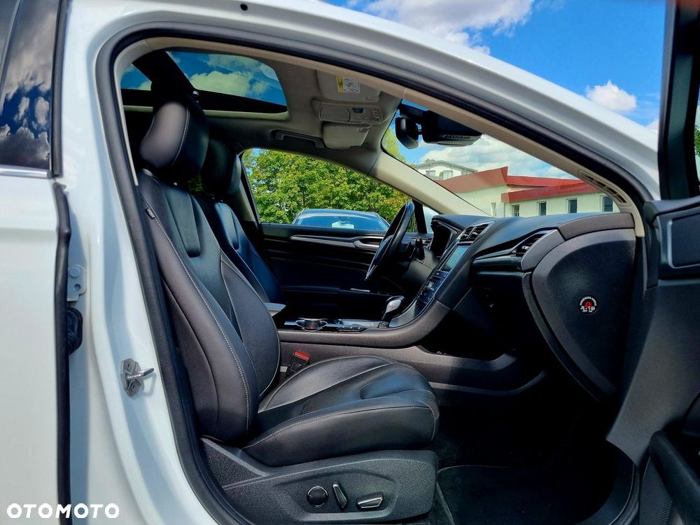 Ford Mondeo 2.0 EcoBoost Titanium - 12