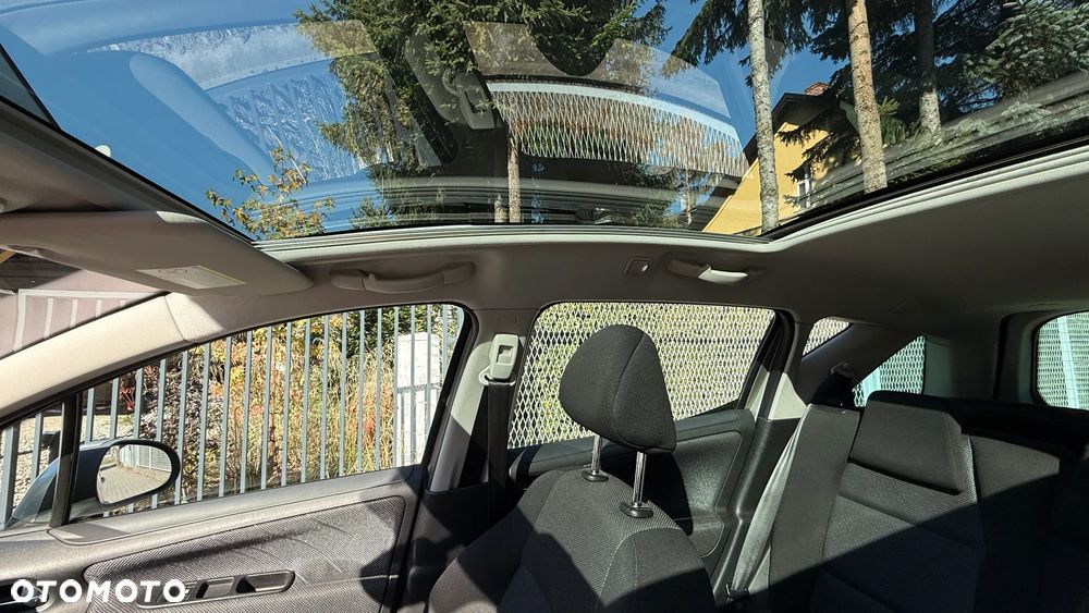 Peugeot 207 - 16