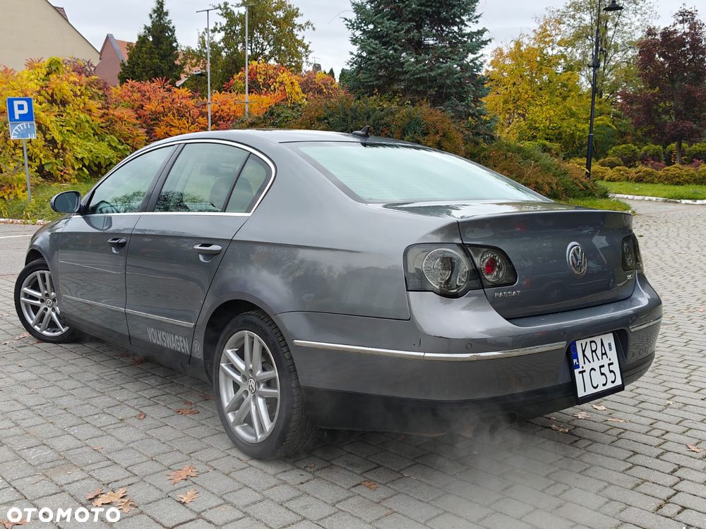 Volkswagen Passat 2.0 FSI Automatik Highline - 35