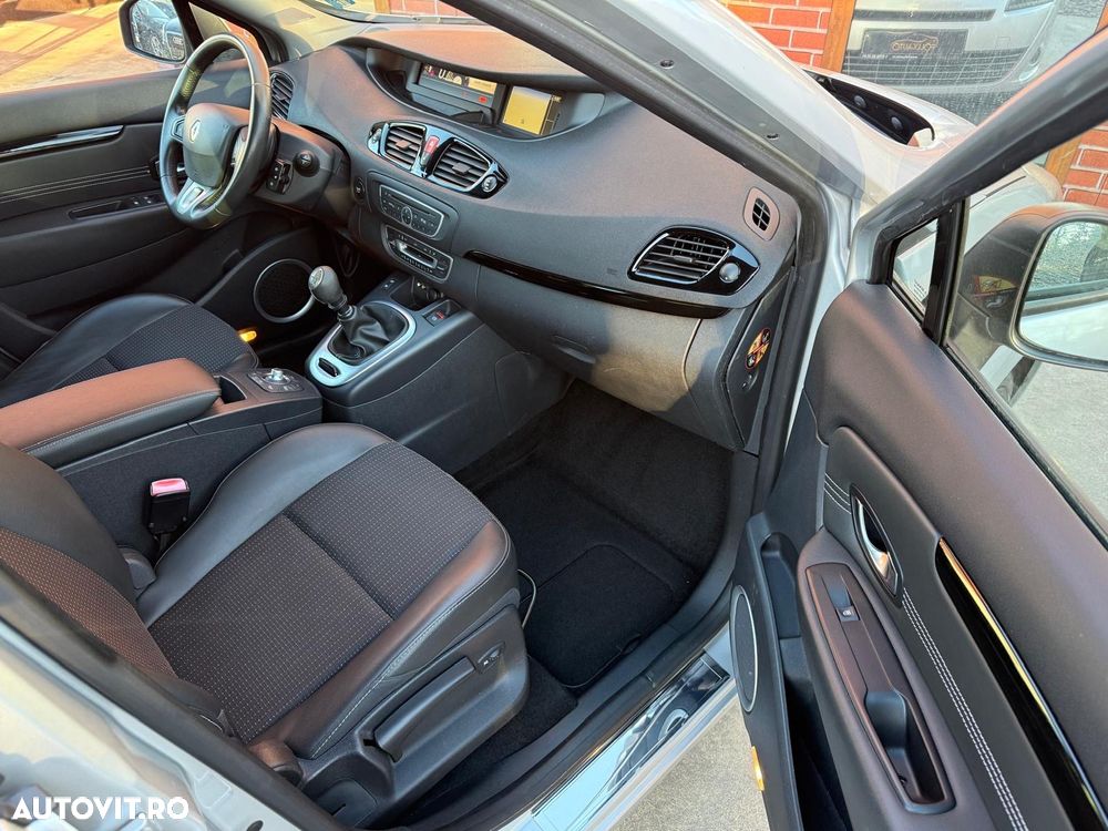 Renault Scenic - 24