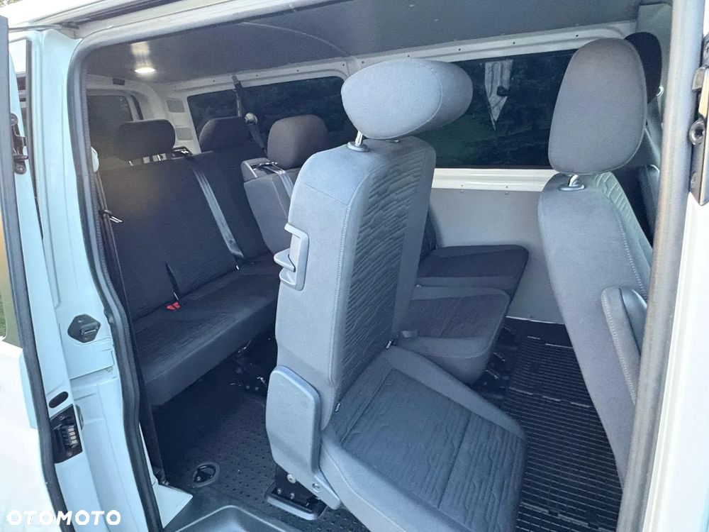 Volkswagen Transporter - 24