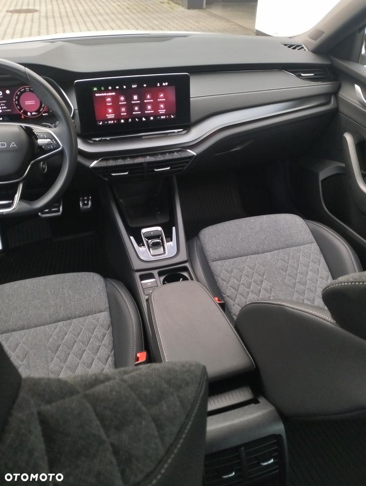 Skoda Octavia 1.5 TSI mHEV Sportline DSG - 18