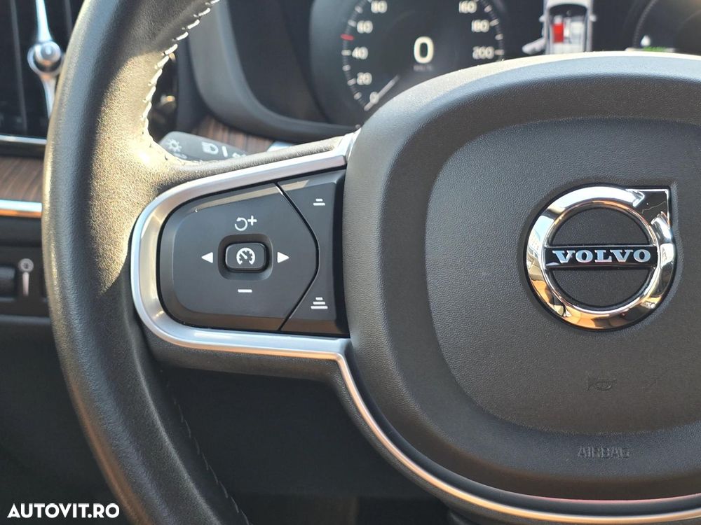 Volvo XC 60 Recharge T6 Twin Engine eAWD Inscription Expression - 14