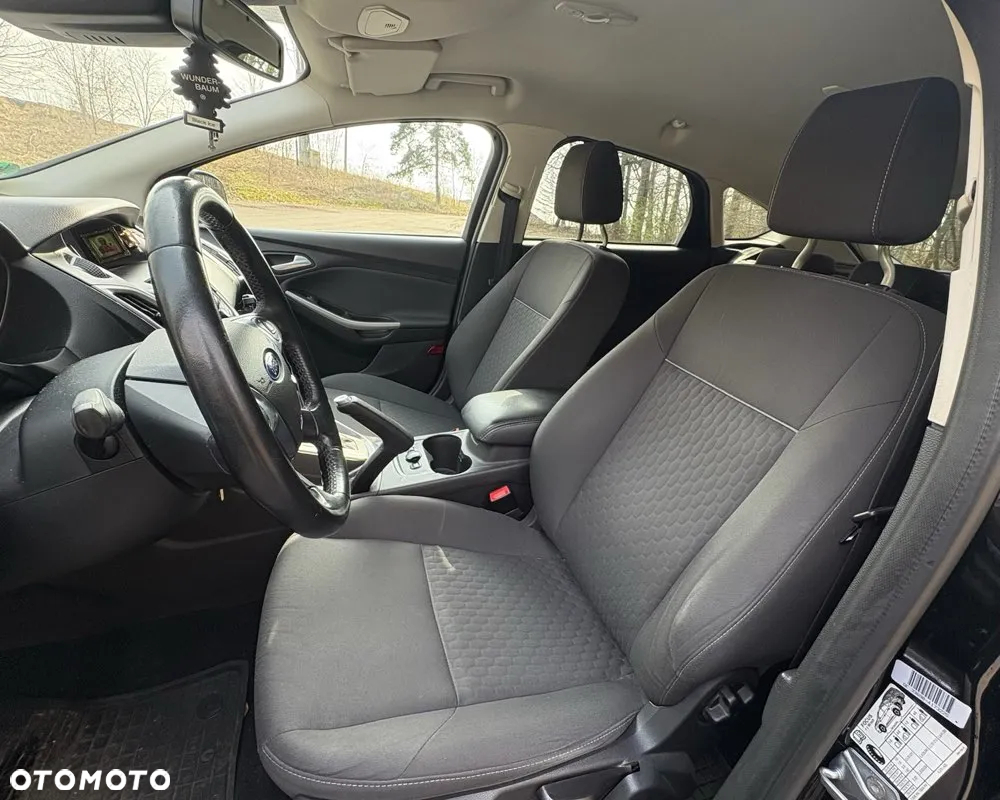 Ford Focus - 8