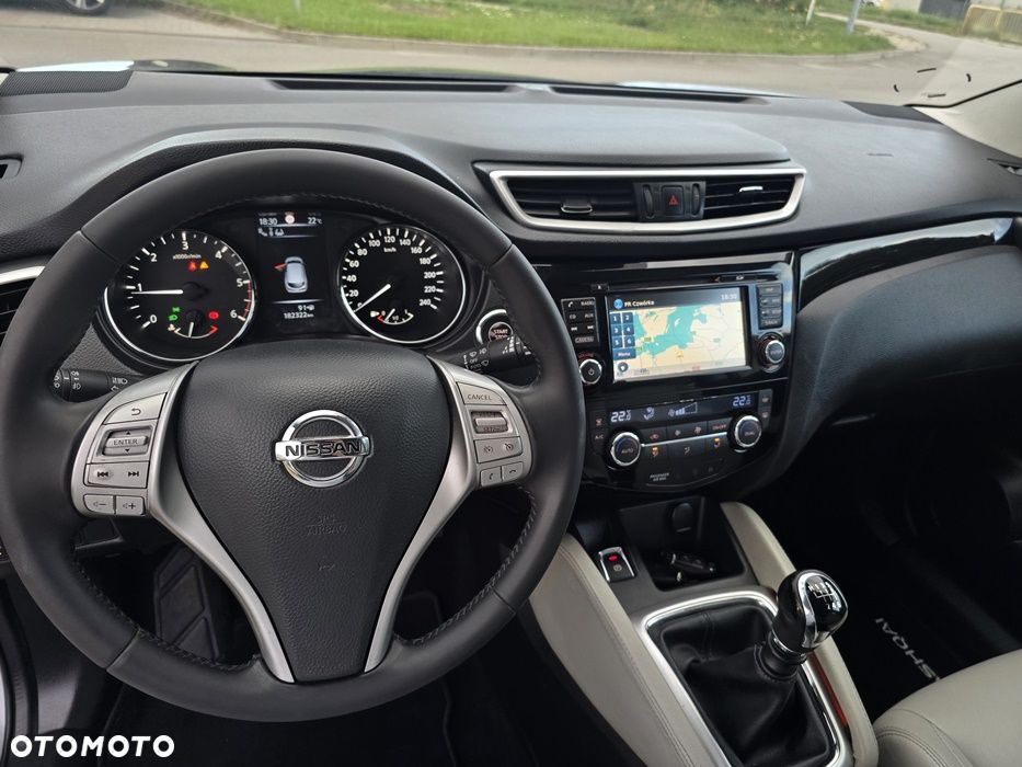 Nissan Qashqai 1.6 DCi Tekna EU6 - 27