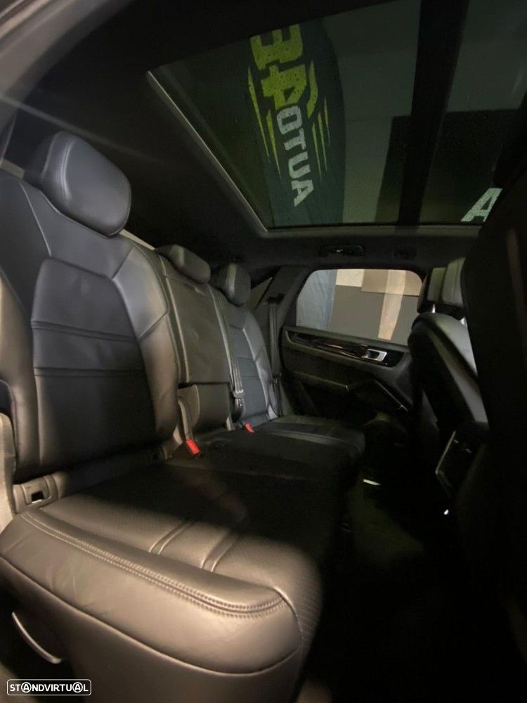 Porsche Cayenne E-Hybrid - 7