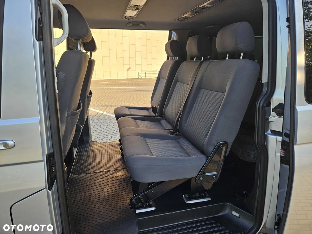 Volkswagen Caravelle - 22