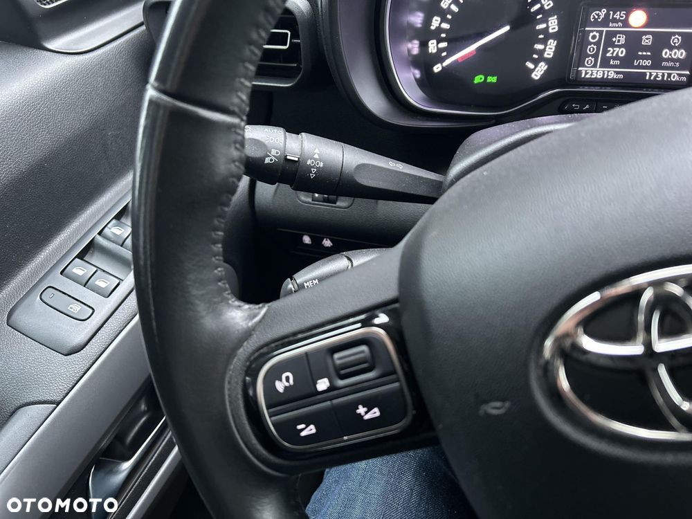 Toyota Proace City Verso 1.5 D-4D Family - 18