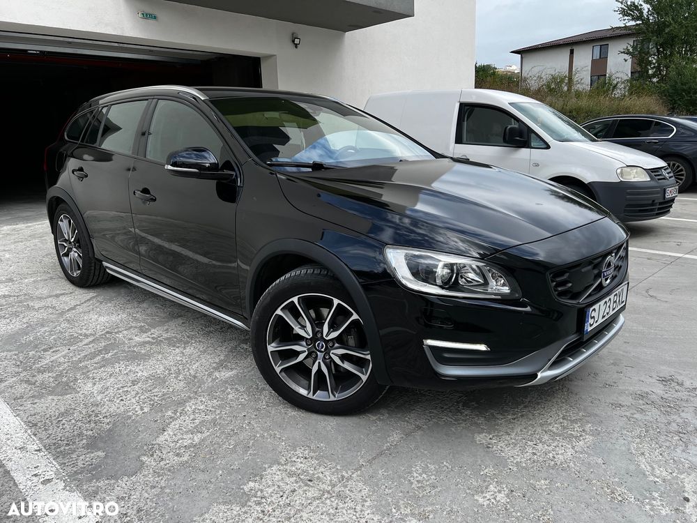 Volvo V60 Cross Country D3 Geartronic Summum - 2