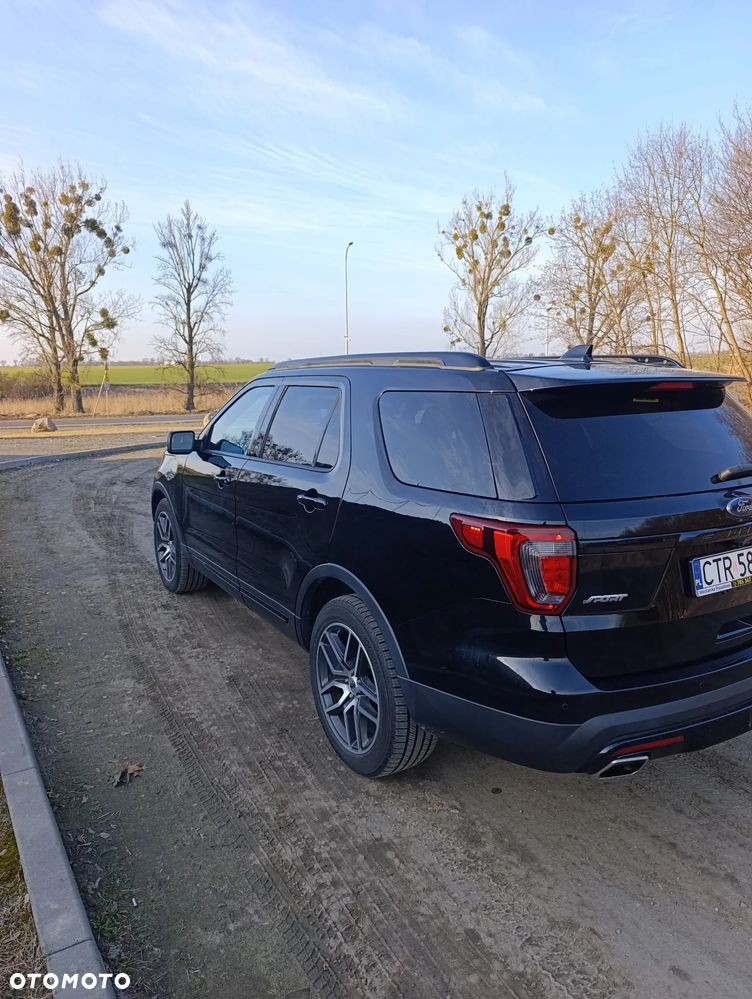 Ford Explorer - 4