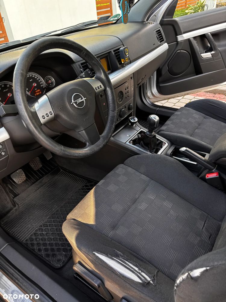 Opel Vectra 1.8 - 15