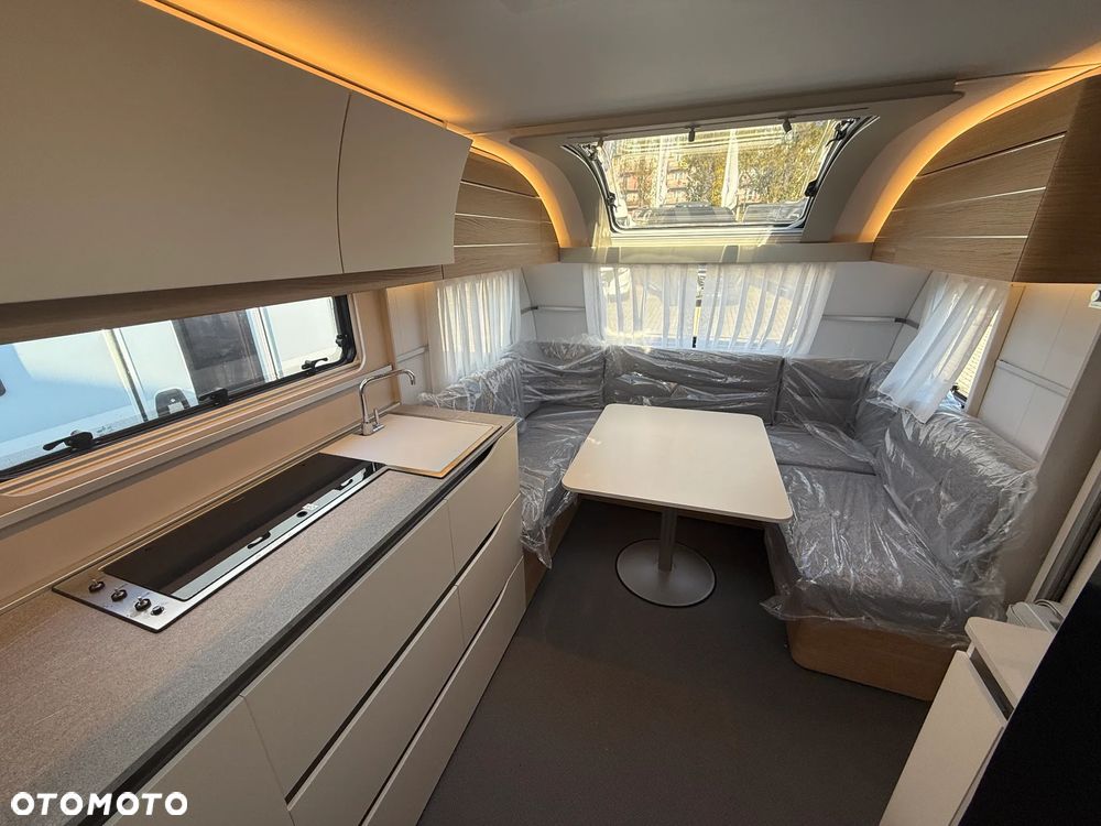 Adria Adora 753 UK NOWA 6OS FV23% WCC - 13