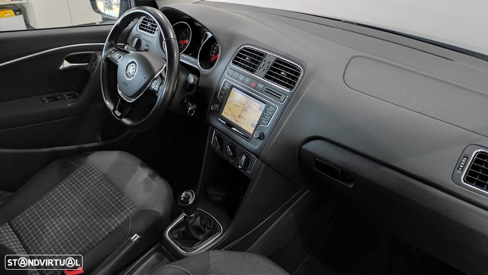 VW Polo 1.2 TSi Alive! - 23