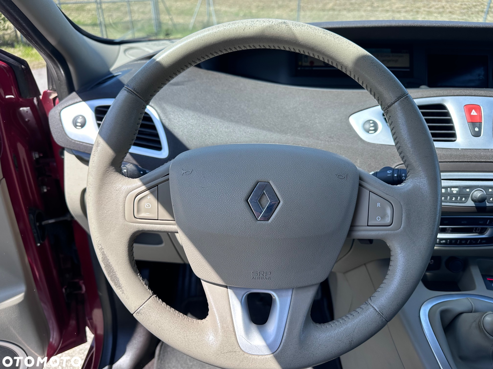Renault Scenic 1.4 16V TCE TomTom Edition - 26