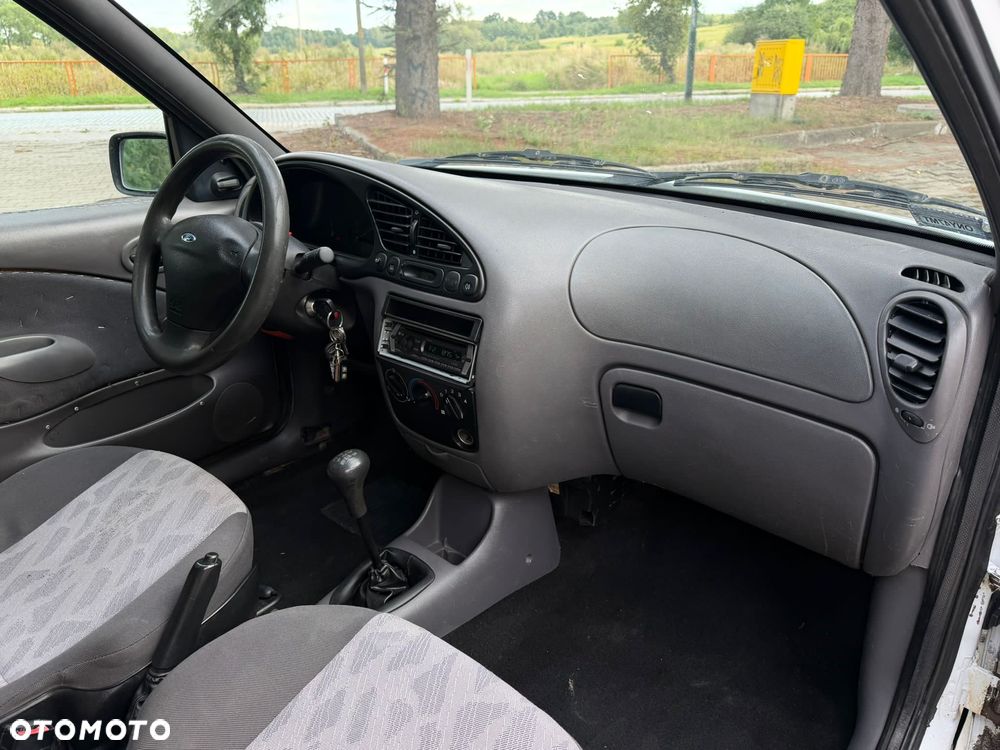 Ford Courier - 7
