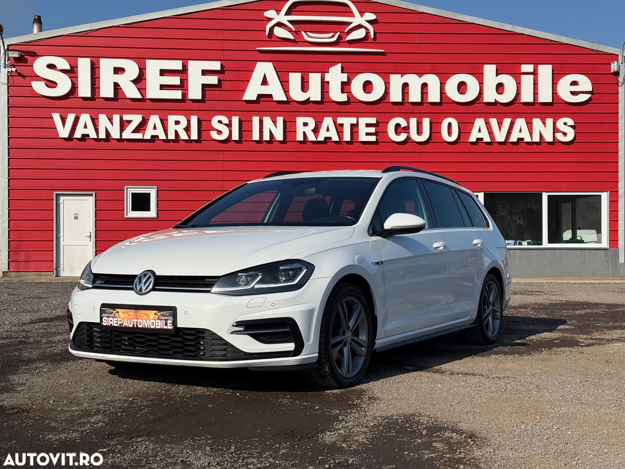 Volkswagen Golf 2.0 TDI DSG R-Line - 3