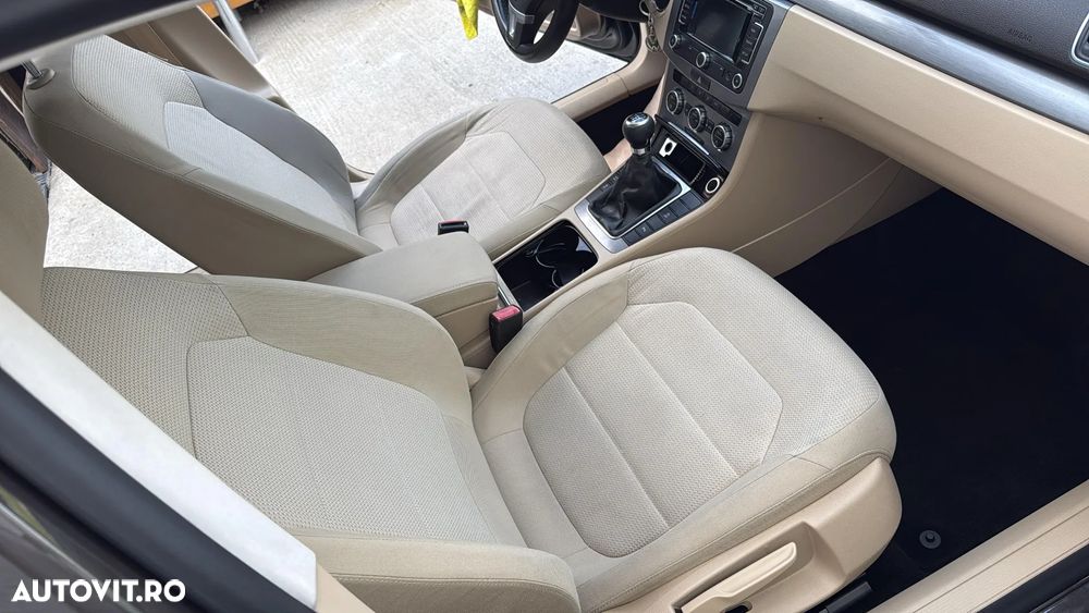 VOLKSWAGEN Passat 2012 — imagine 10