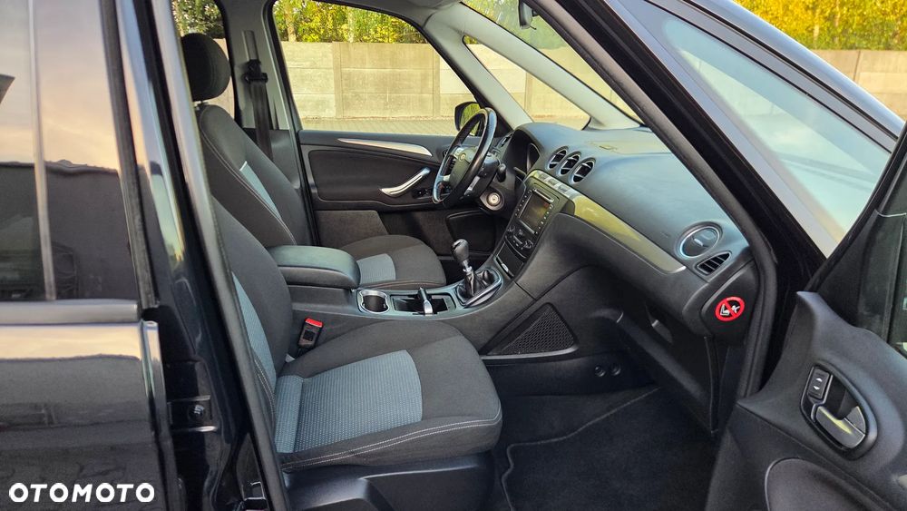 Ford Galaxy 2.0 TDCi Titanium - 25