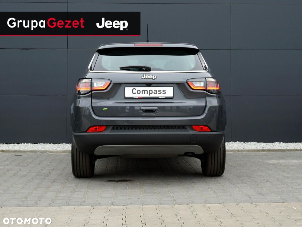 Jeep Compass - 9
