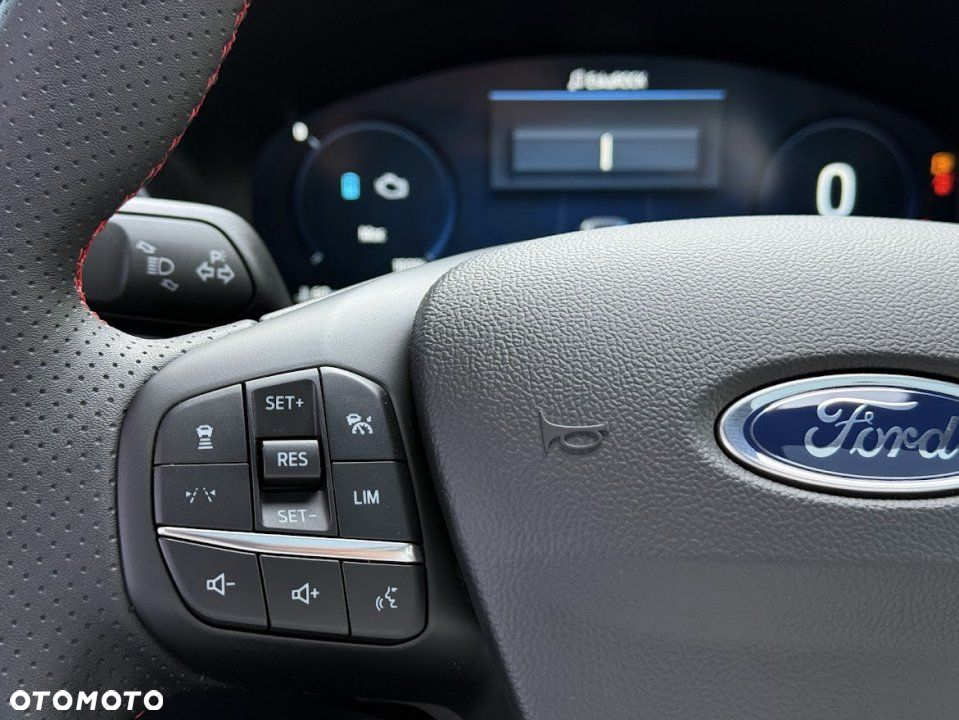 Ford Kuga - 19
