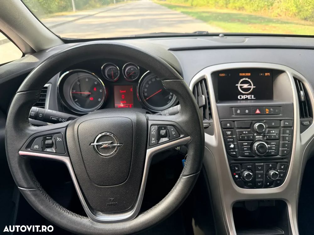 Opel Astra - 8