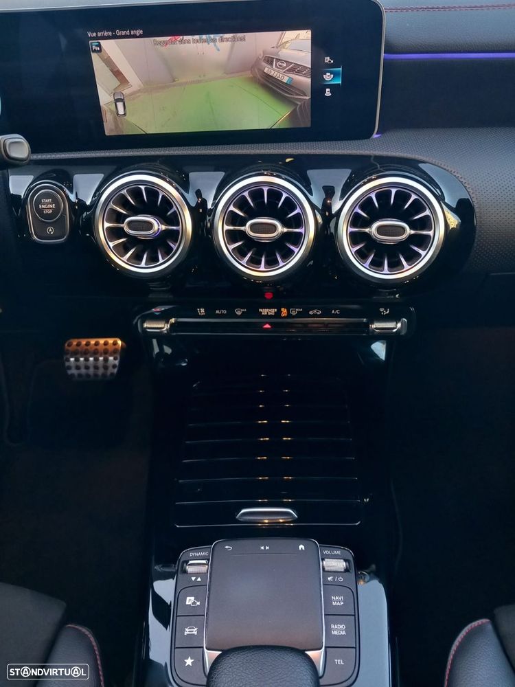 Mercedes-Benz CLA 180 d Shooting Brake AMG Line Aut. - 18