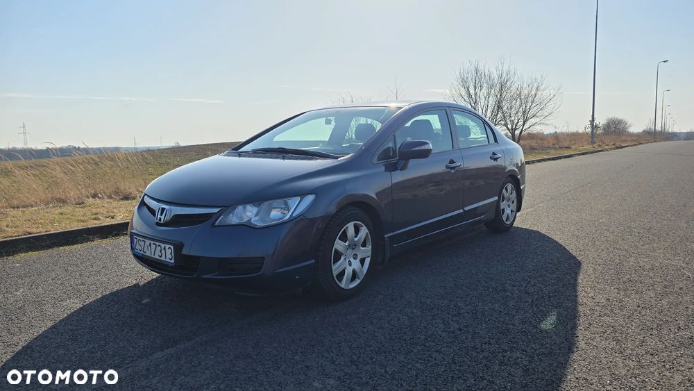 Honda Civic 1.8 Comfort - 3
