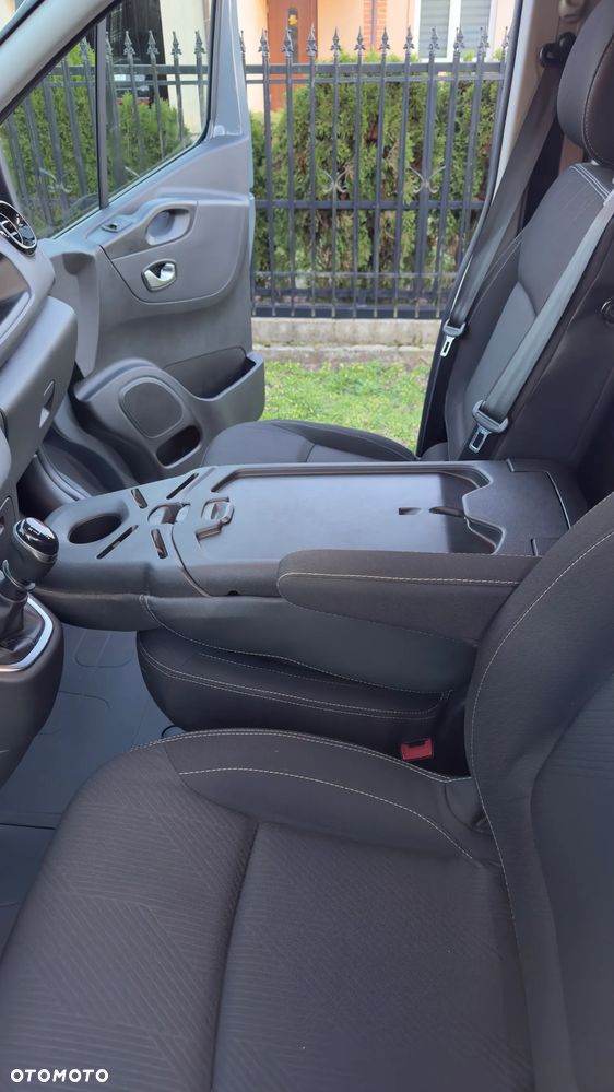 Renault Trafic III - 26