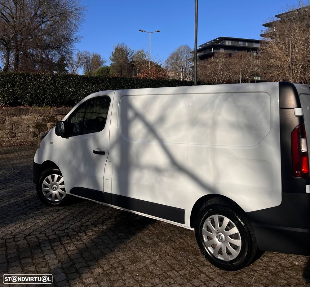 Renault Trafic L2H1 1.6dCi 125CV - 4