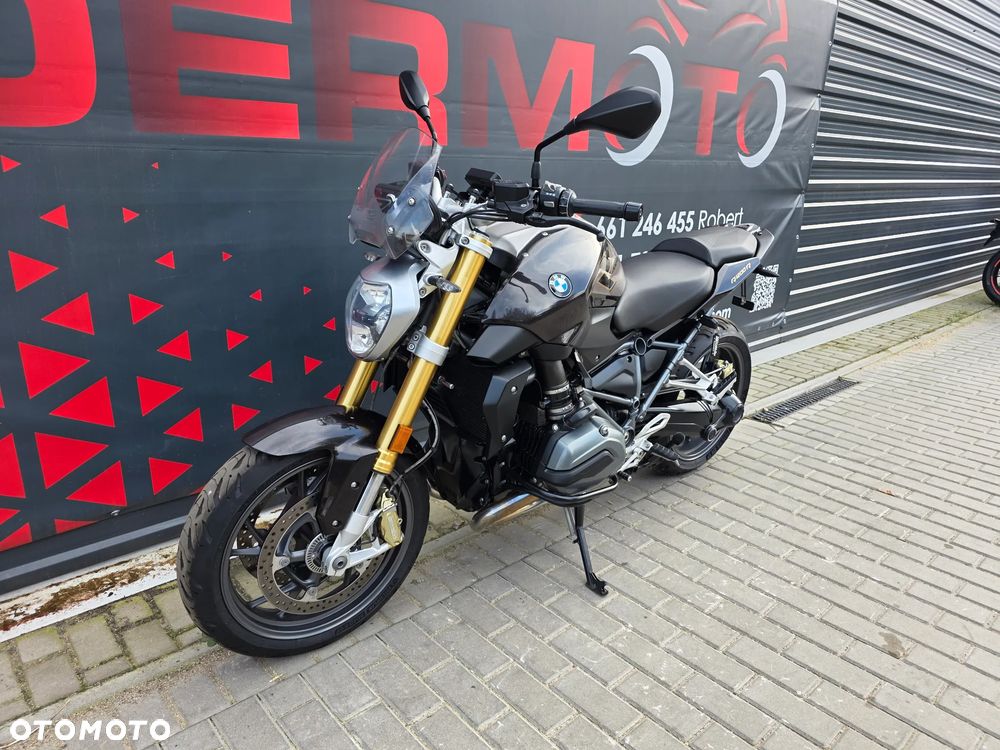 BMW R - 1