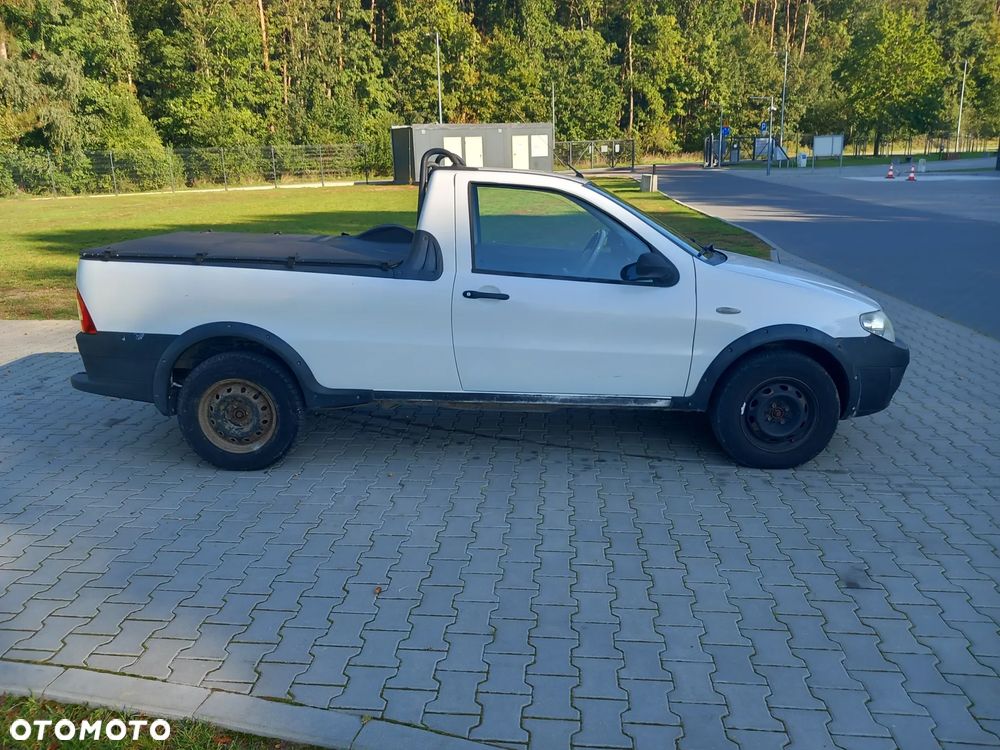 Fiat Strada - 4