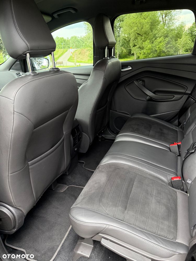 Ford Kuga 2.0 TDCi 4x4 ST-Line - 5