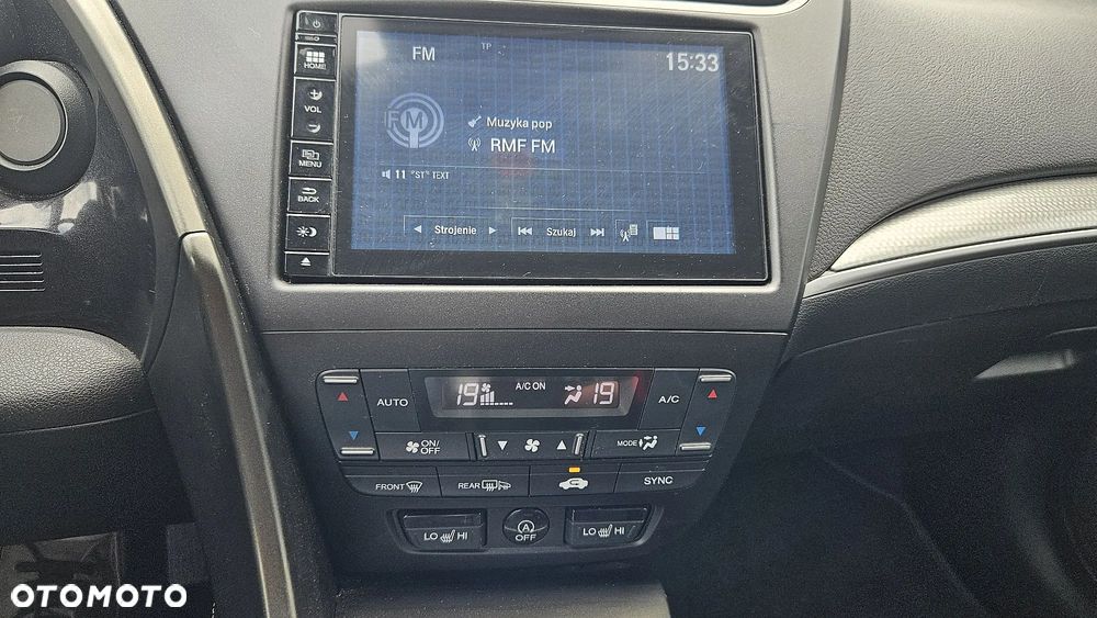 Honda Civic 1.6 i-DTEC Executive Black Edition - 13