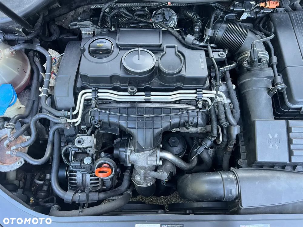 Volkswagen Golf V 2.0 TDI DPF GT Sport - 16