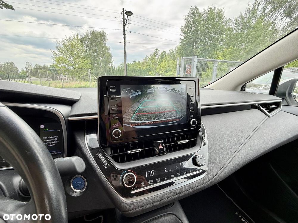 Toyota Corolla 1.8 Hybrid Comfort - 29