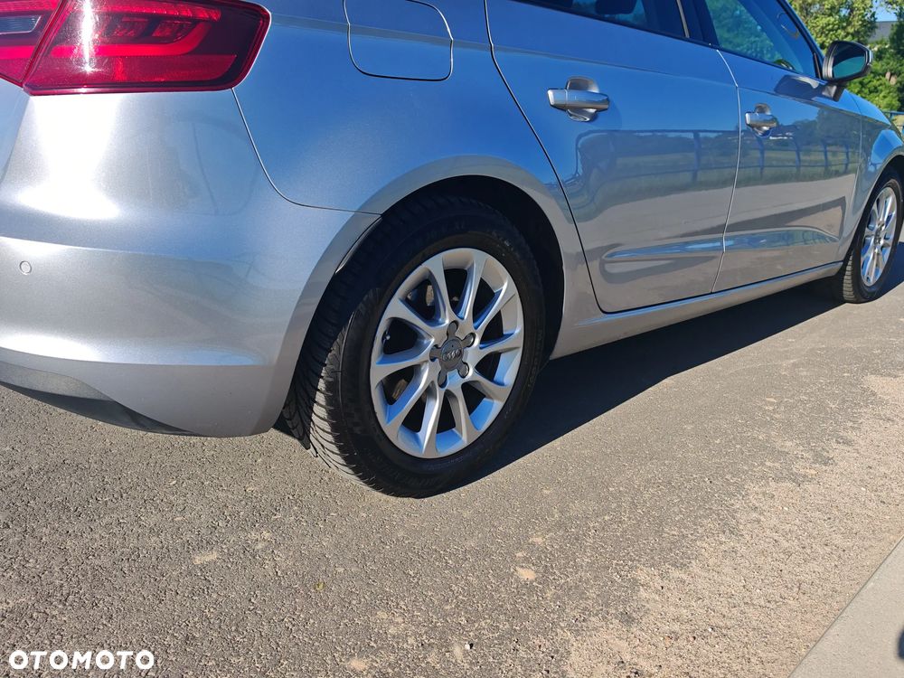 Audi A3 Sportback 2.0 TDI clean diesel Quattro Ambiente S tronic - 10