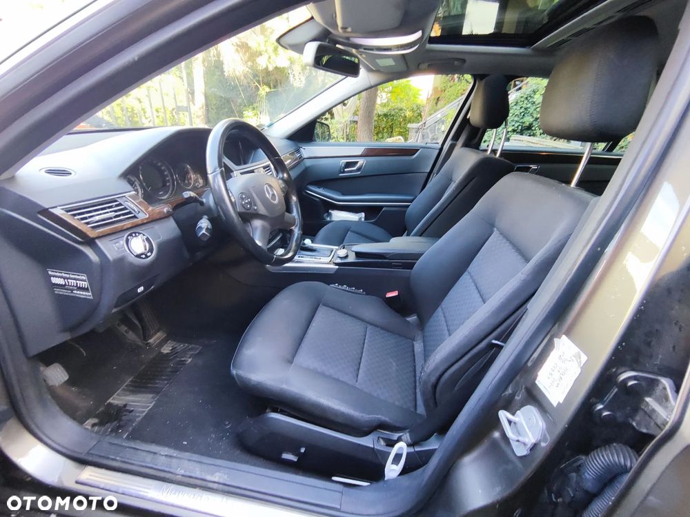 Mercedes-Benz Klasa E 250 CDI DPF BlueEFFICIENCY Automatik Elegance - 8