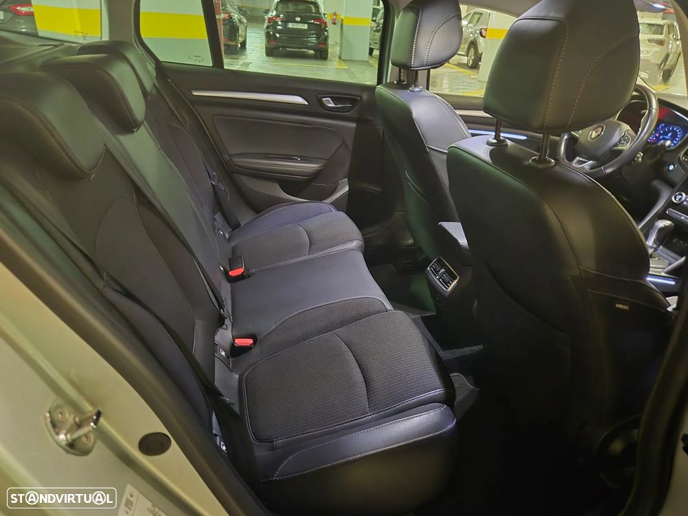 Renault Mégane Sport Tourer BLUE dCi 115 EDC INTENS - 39