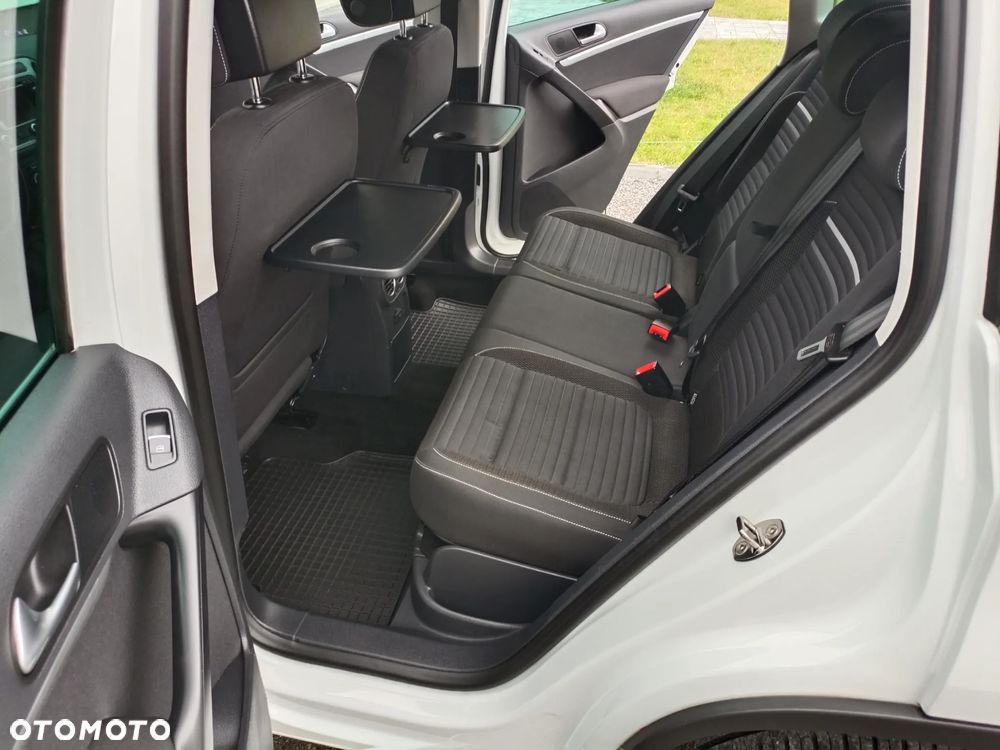 Volkswagen Tiguan 2.0 TDI DPF 4Motion BlueMotion Technology Cup Sport & Style - 8