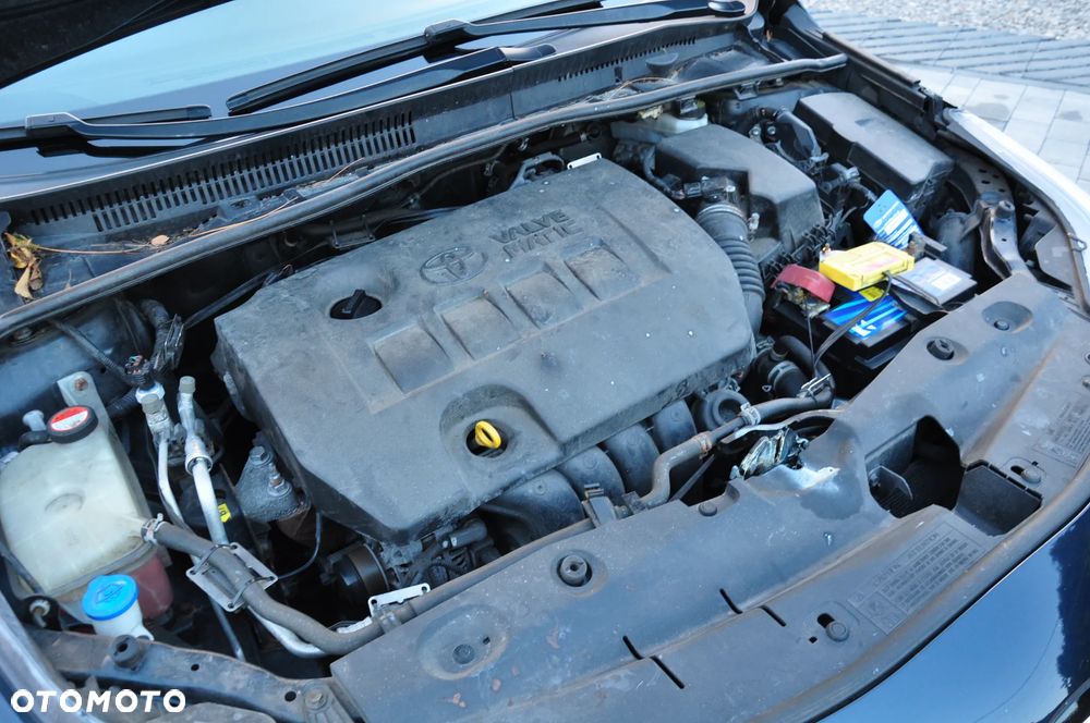 Toyota Avensis Touring Sports 1.8 Edition-S - 38