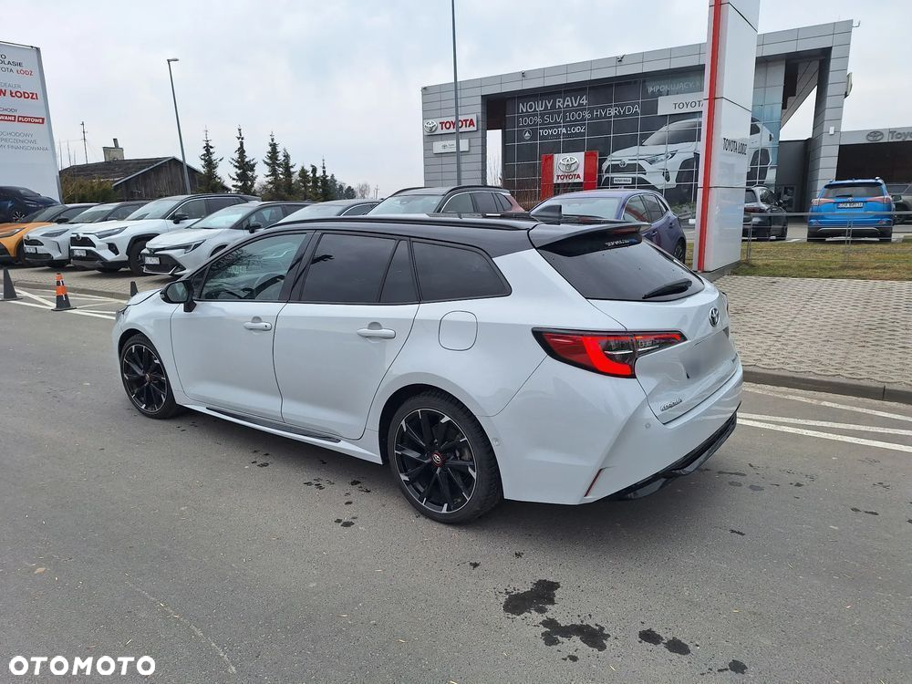 Toyota Corolla - 10