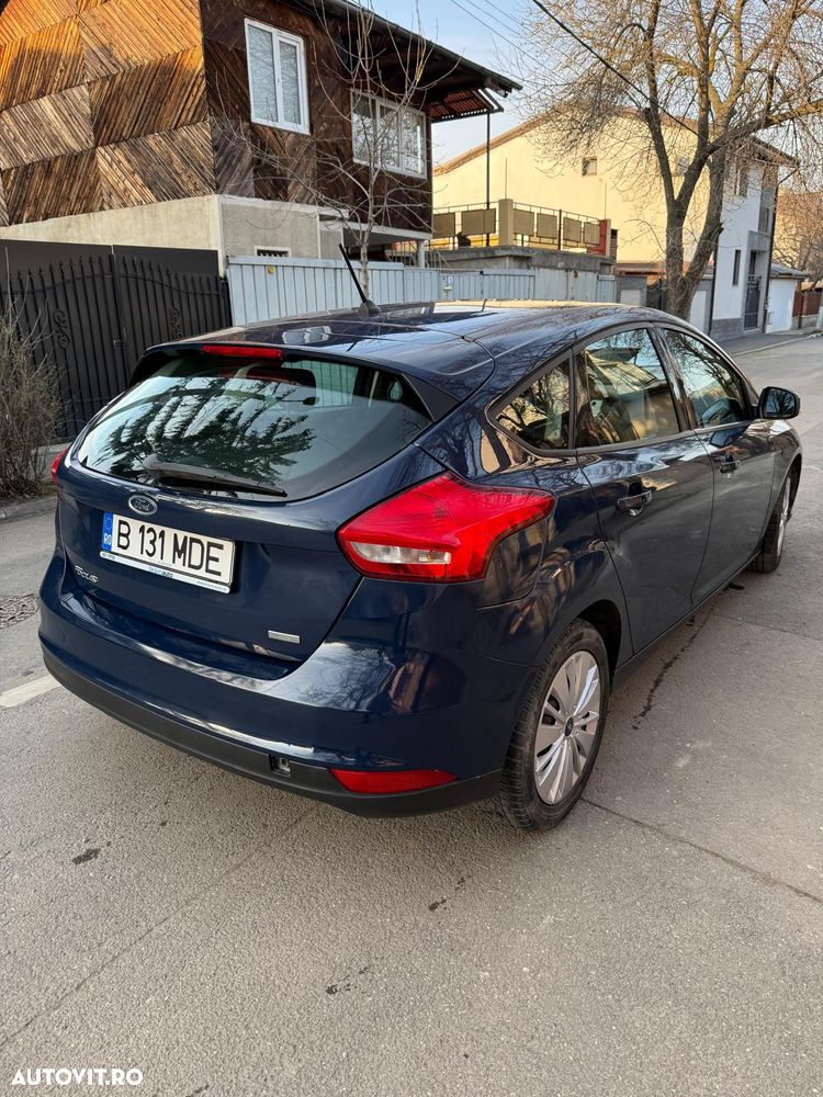 Ford Focus 1.0 EcoBoost Trend Edition - 9